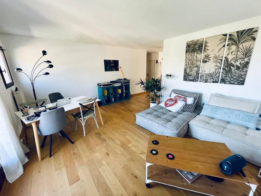 Superbe Appartement Sur Vence Luaran gambar